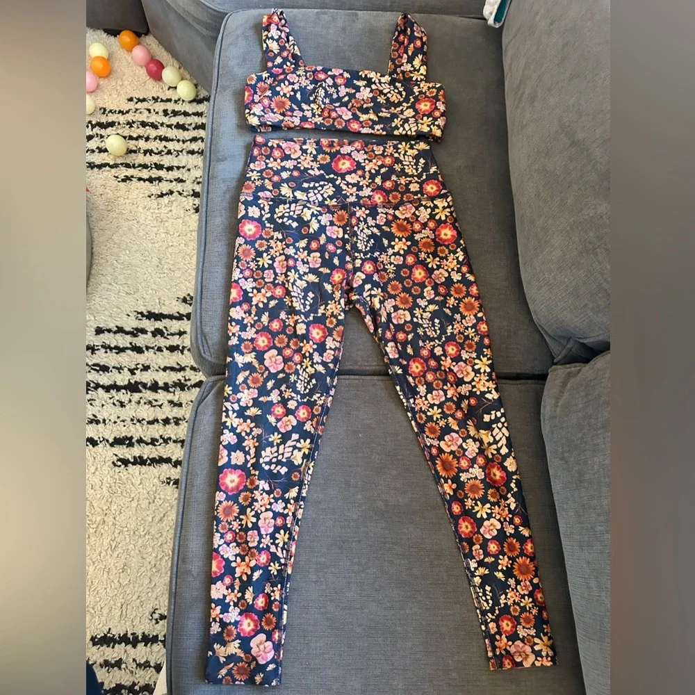 Beyond Yoga Floral Set - Picture 1 of 6
